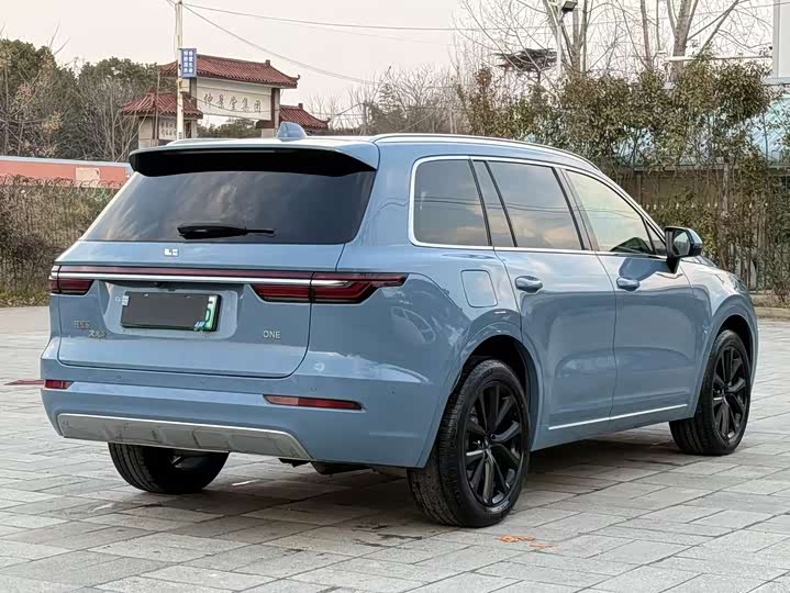 Фото 7 - LiXiang One