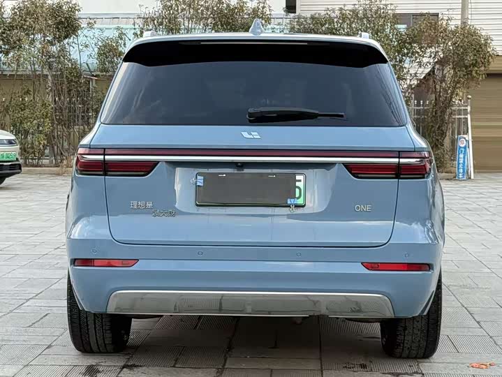 Фото 8 - LiXiang One