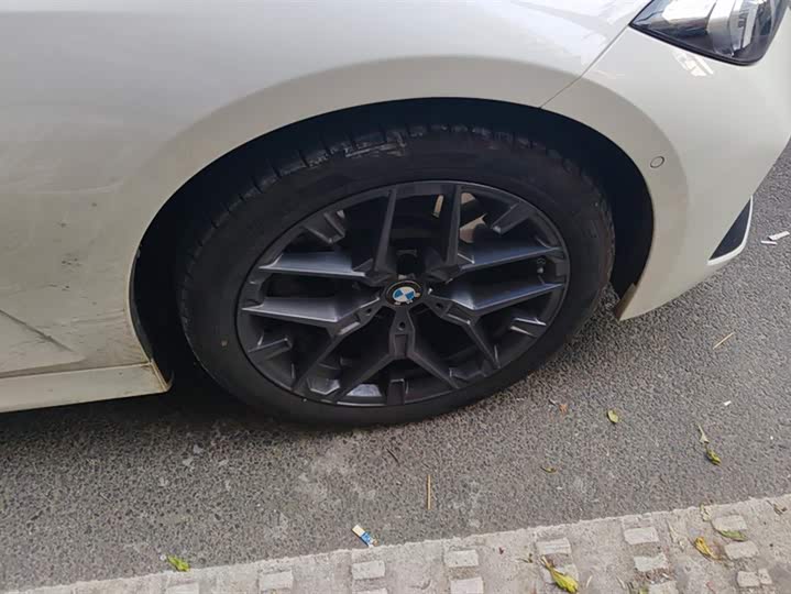 Photo 6 - BMW 3 Series