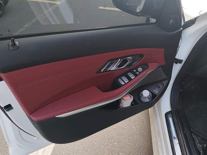 Photo 7 - BMW 3 Series