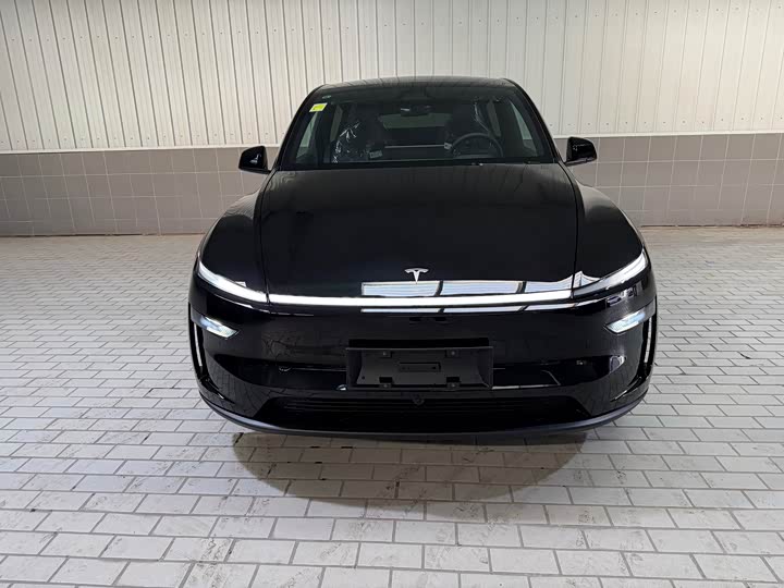 Фото 3 - Tesla Model Y