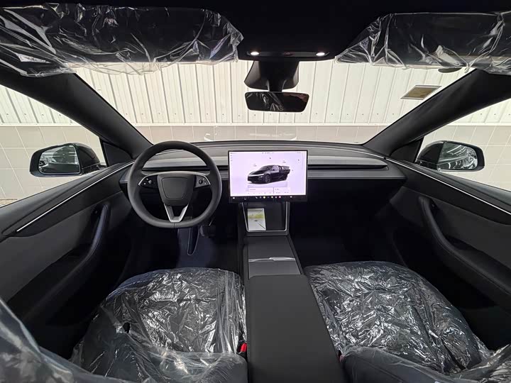 Фото 9 - Tesla Model Y