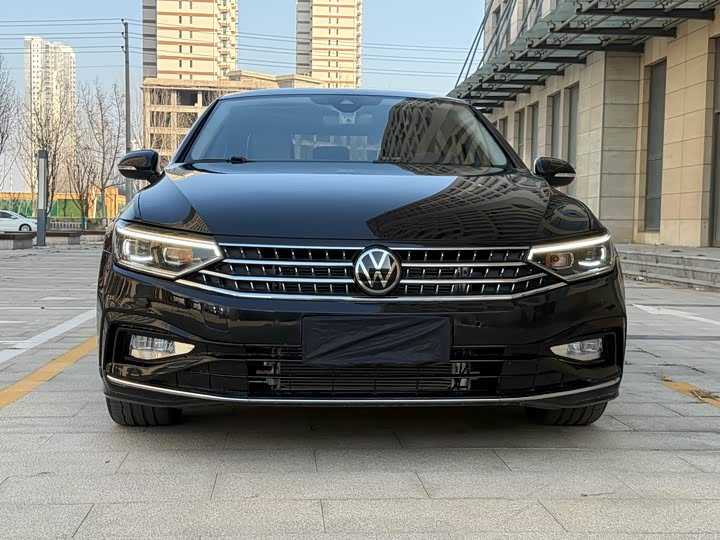 Фото 2 - Volkswagen Magotan