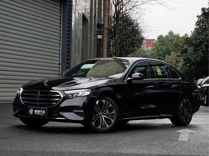 Photo 1 - Mercedes-Benz E-Class