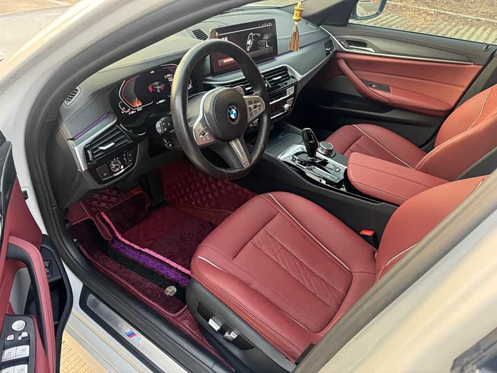 Фото 3 - BMW 5 Series