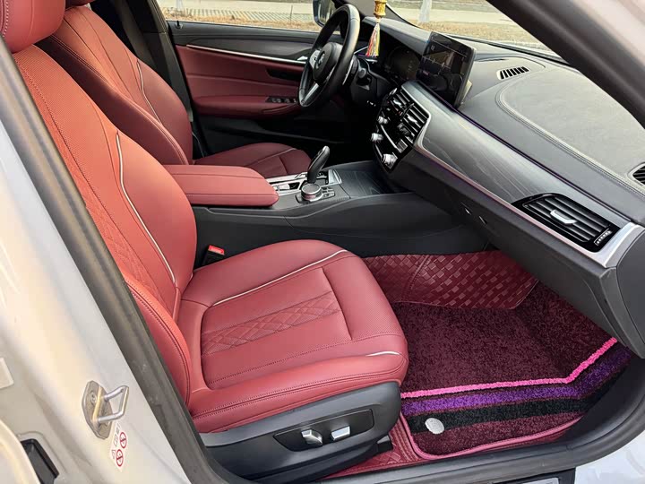 Фото 8 - BMW 5 Series