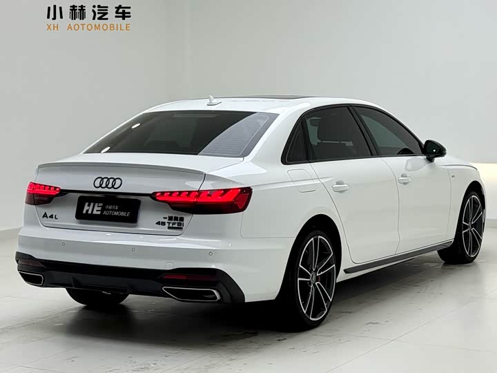 Фото 6 - Audi A4L