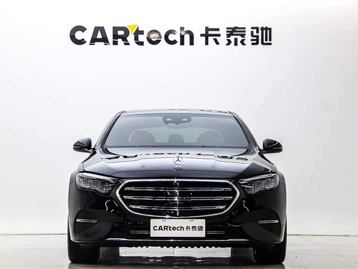 Photo 2 - Mercedes-Benz E-Class