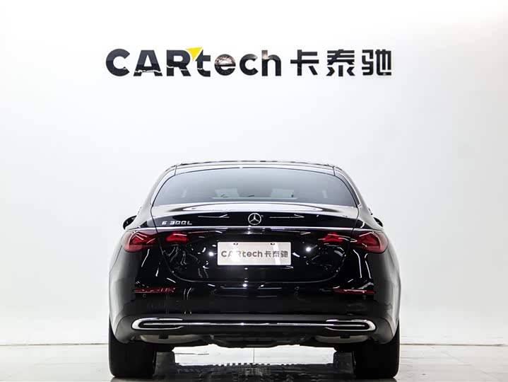 Photo 5 - Mercedes-Benz E-Class