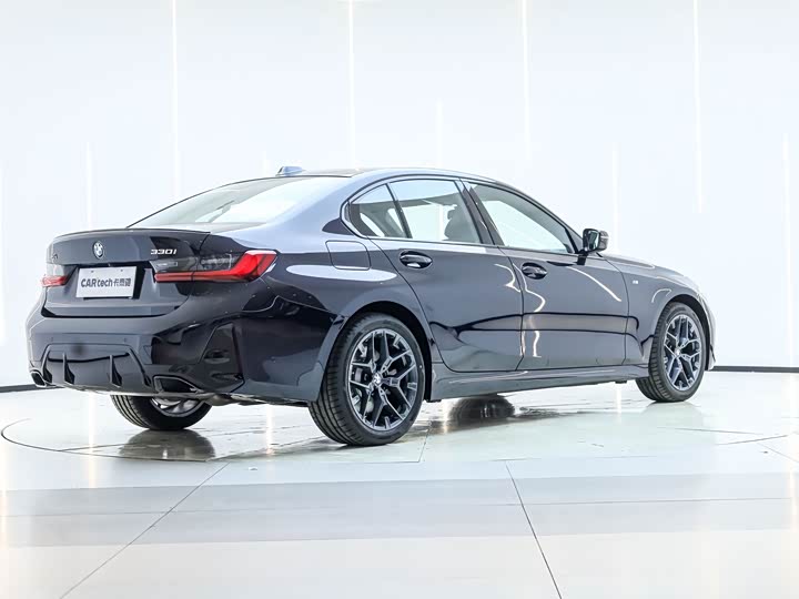 Фото 3 - BMW 3 Series