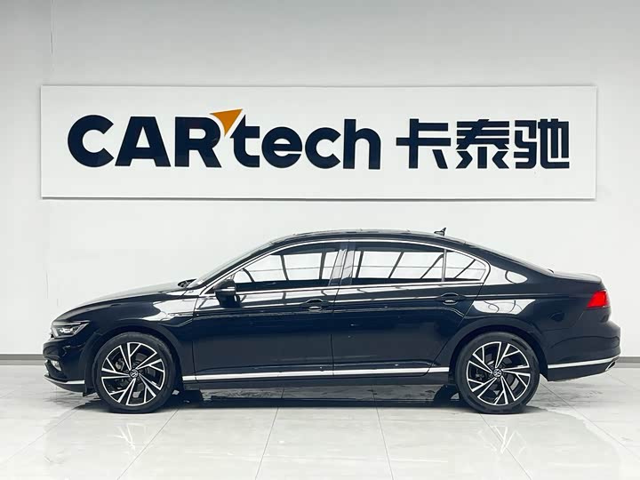 Фото 4 - Volkswagen Magotan