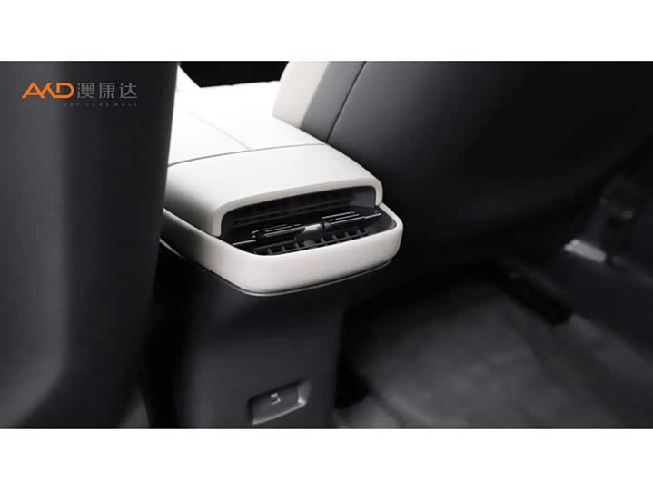 Фото 9 - Audi × SAIC E5 Sportback