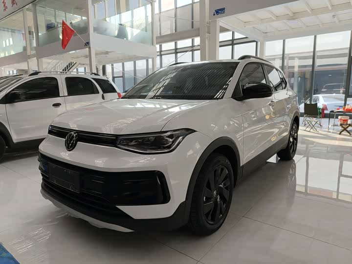 Photo 1 - Volkswagen Tharu