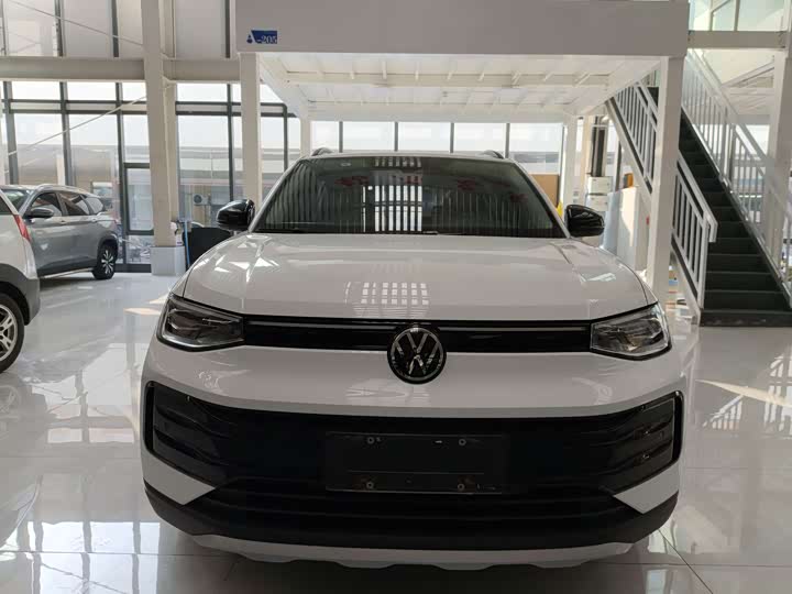 Photo 6 - Volkswagen Tharu