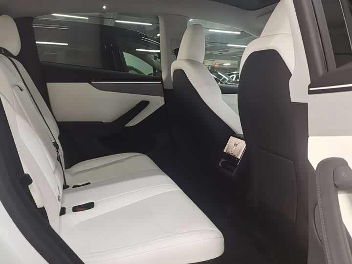 Фото 5 - Tesla Model Y