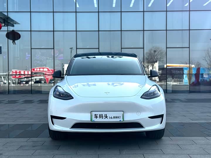 Фото 2 - Tesla Model Y