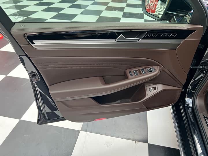 Фото 6 - Volkswagen Phideon