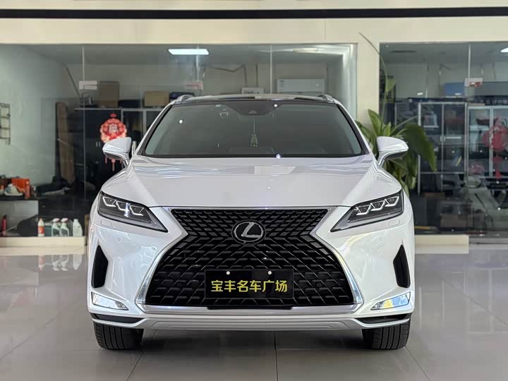 Фото 2 - Lexus RX
