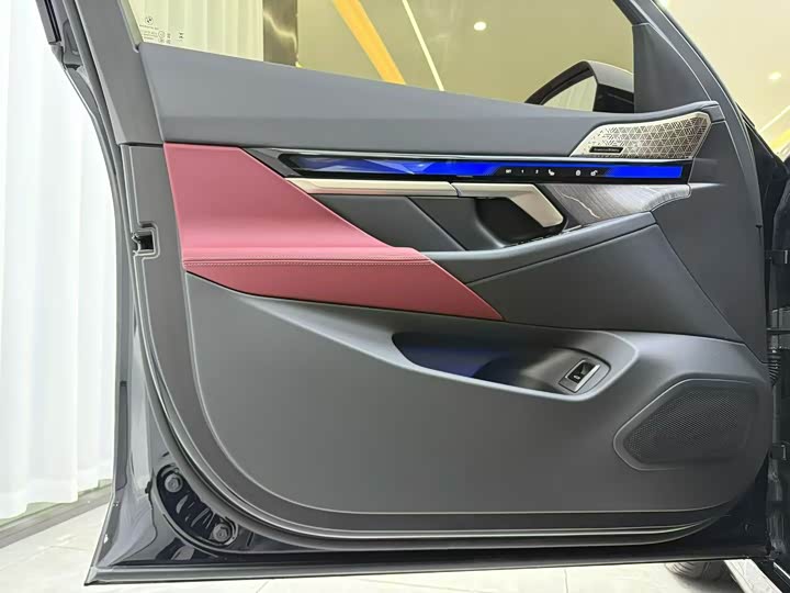 Фото 3 - BMW 5 Series