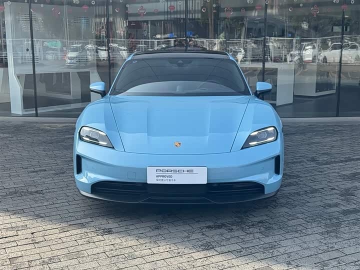 Фото 4 - Porsche Taycan