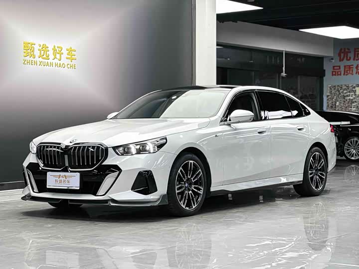 Фото 1 - BMW 5 Series