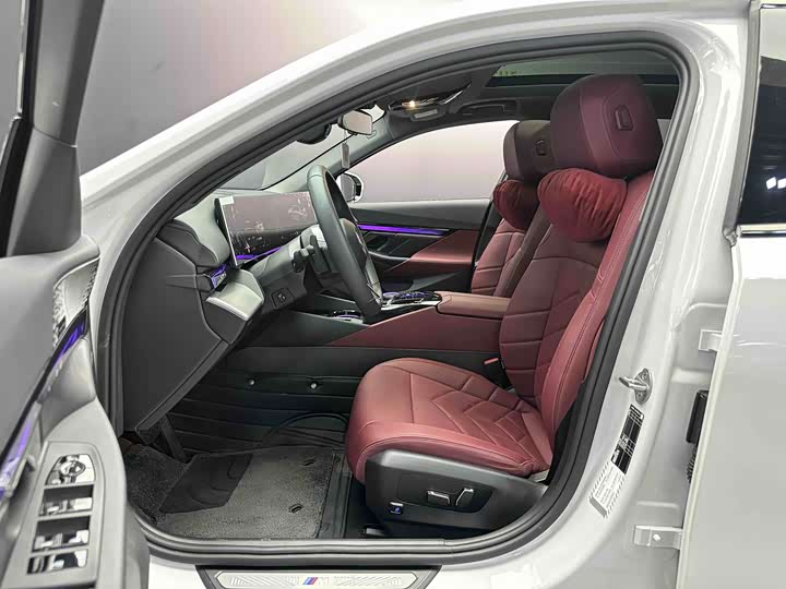 Фото 5 - BMW 5 Series