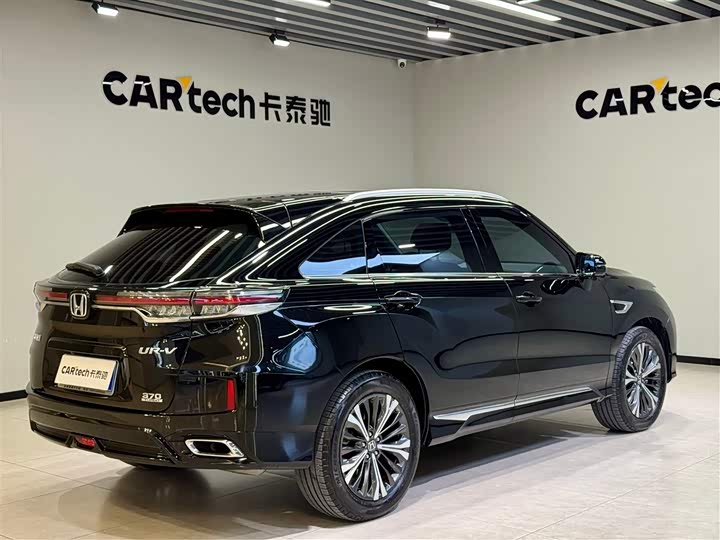 Фото 4 - Honda UR-V