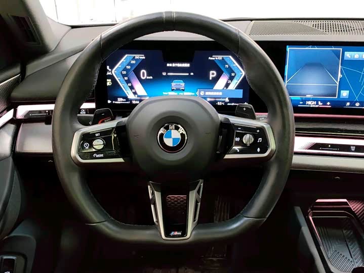 Фото 9 - BMW 5 Series