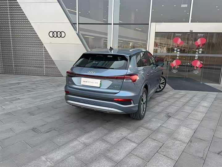 Фото 5 - Audi Q4 e-tron