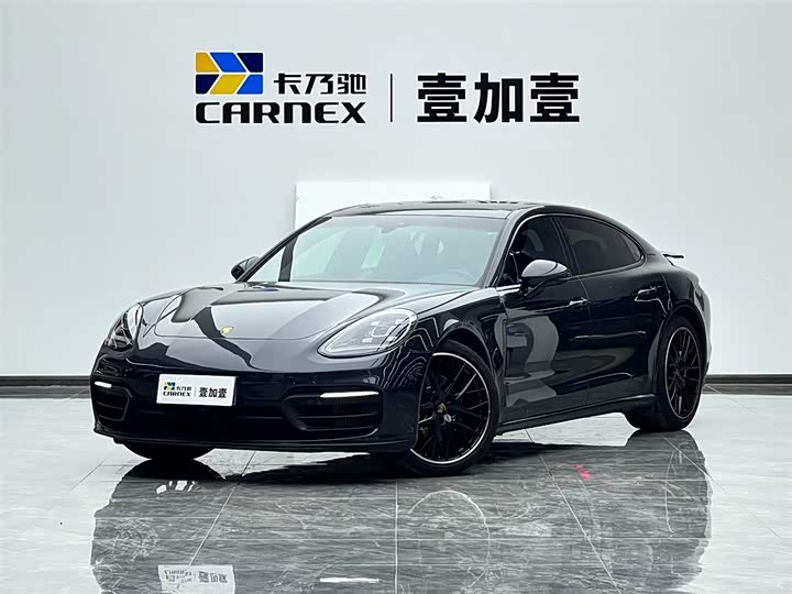Фото 1 - Porsche Panamera