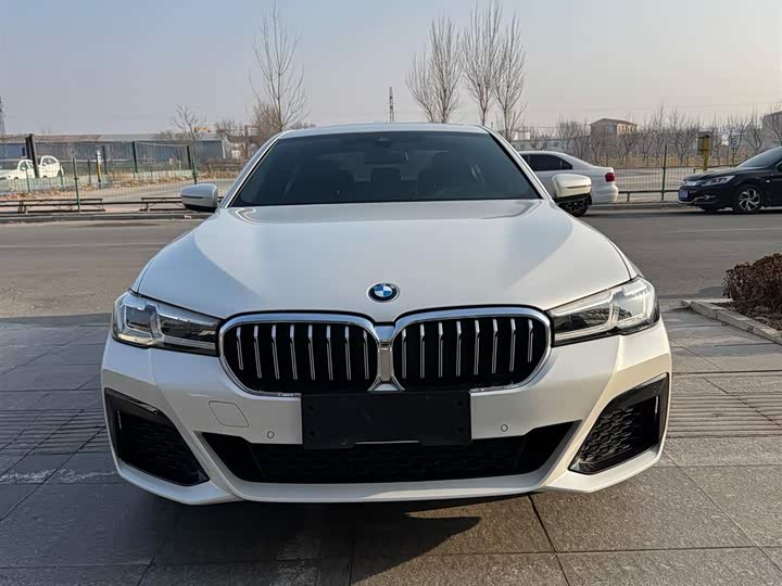 Фото 2 - BMW 5 Series