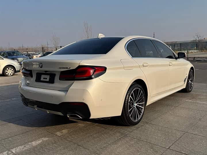 Фото 4 - BMW 5 Series