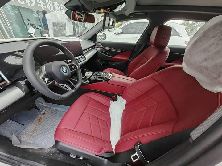 Фото 7 - BMW 5 Series