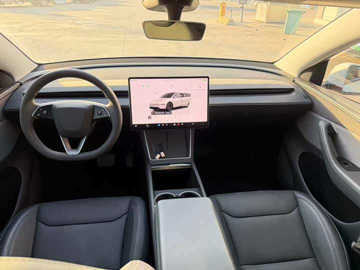 Фото 7 - Tesla Model Y