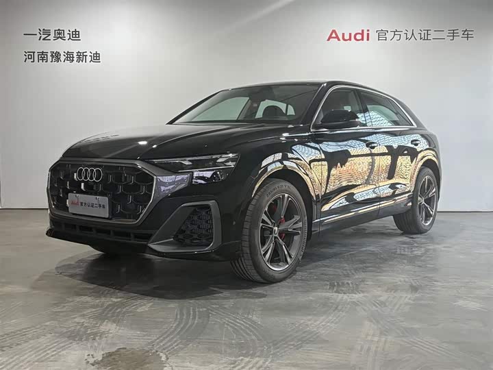 Фото 1 - Audi Q8
