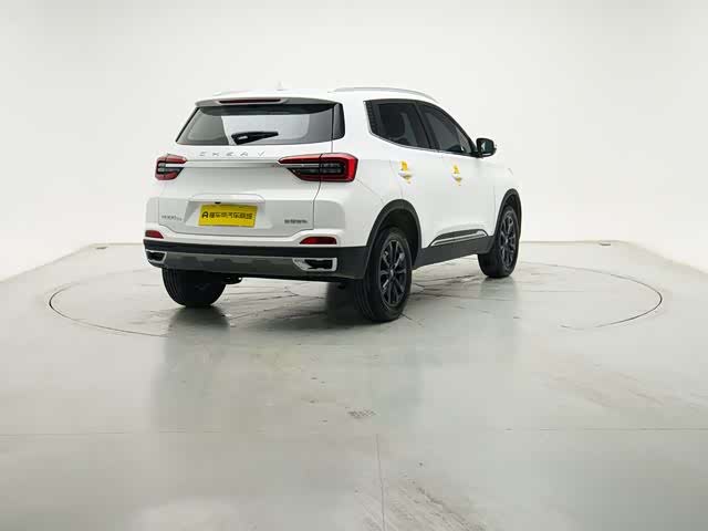 Фото 7 - Chery Tiggo 5x