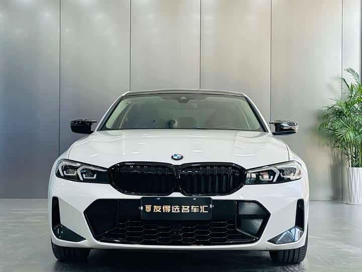 Photo 2 - BMW 3 Series
