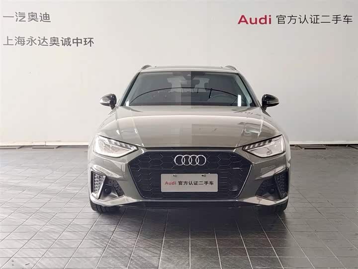 Фото 2 - Audi A4