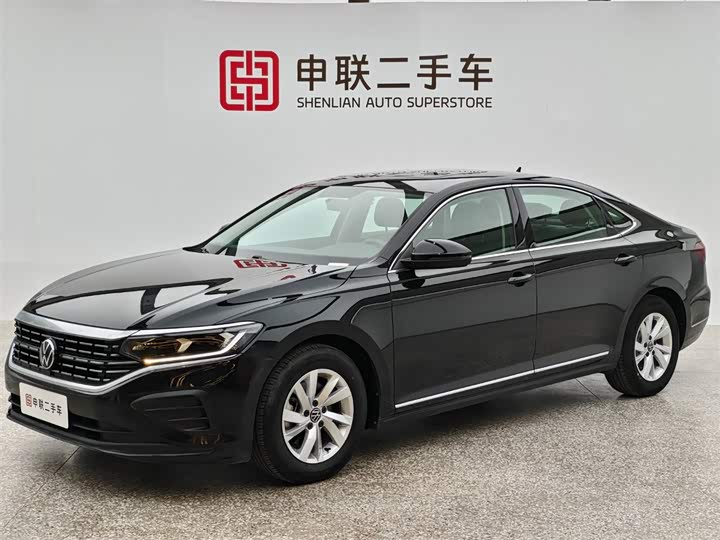 Фото 1 - Volkswagen Passat