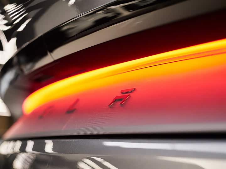 Фото 6 - Tesla Model Y