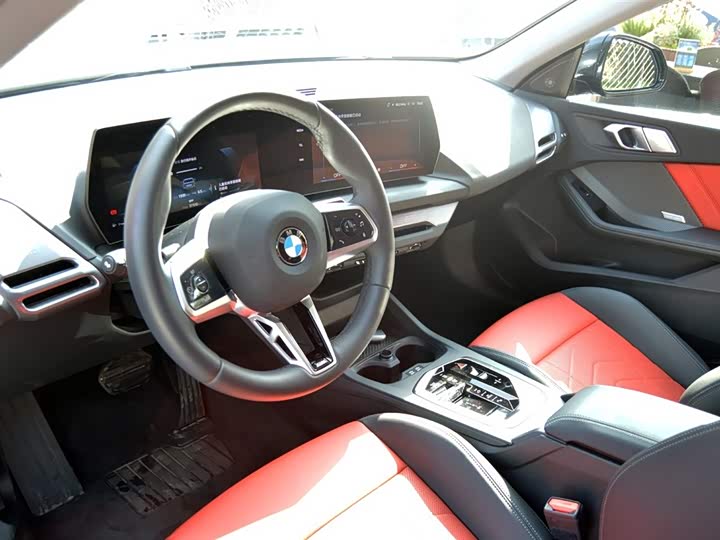 Photo 8 - BMW 2 Series