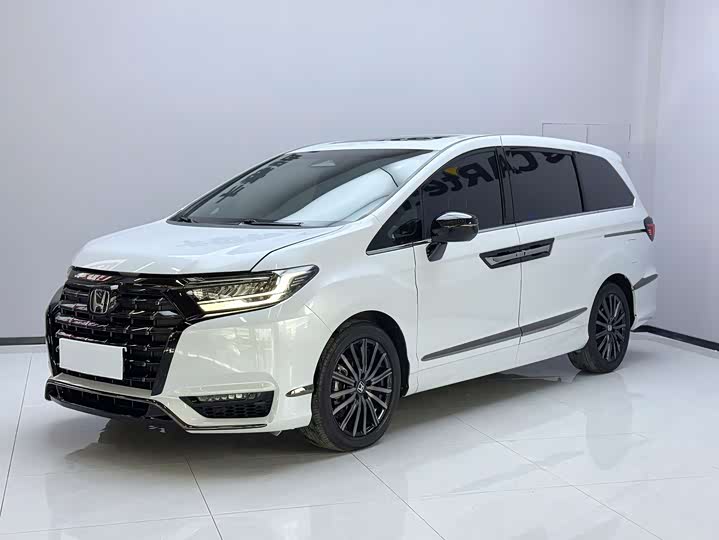 Фото 1 - Honda Elysion