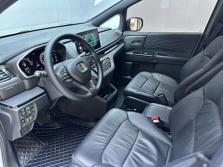 Фото 4 - Honda Elysion