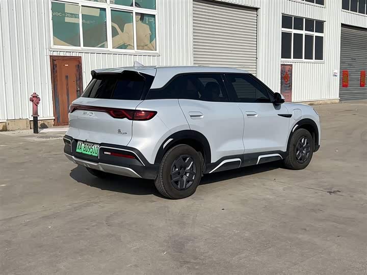 Фото 9 - BYD Yuan Up