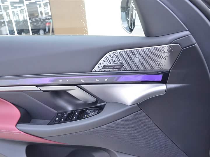 Фото 7 - BMW 5 Series