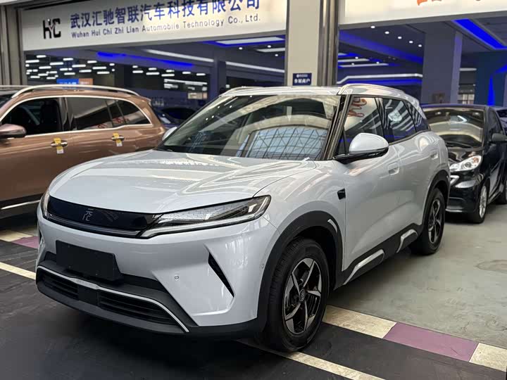 Фото 3 - BYD Yuan Up