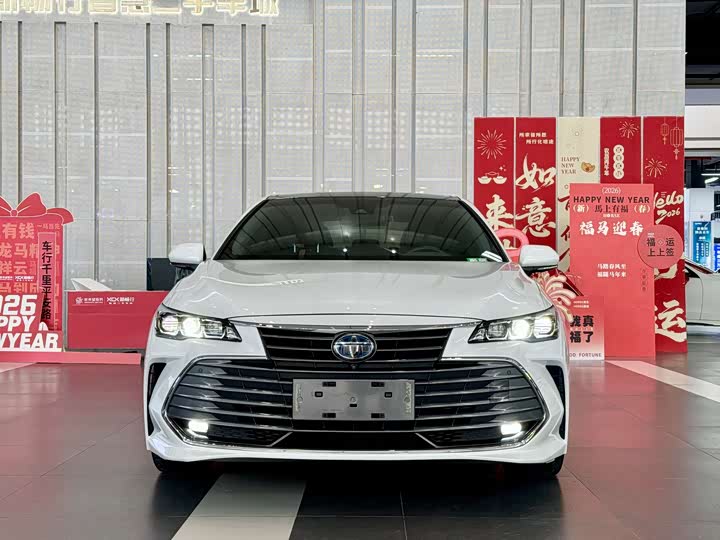 Фото 2 - Toyota Avalon