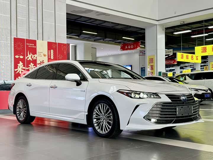 Фото 3 - Toyota Avalon