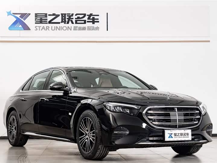 Photo 5 - Mercedes-Benz E-Class