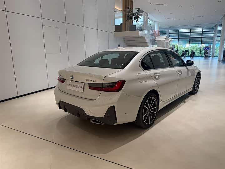 Фото 4 - BMW 3 Series